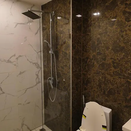 Luxurious With Pool Access Pattaya