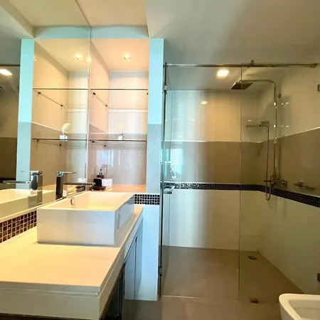 Apartment Sea View 1bedroom Wong Amat Tower 3312 Pattaya