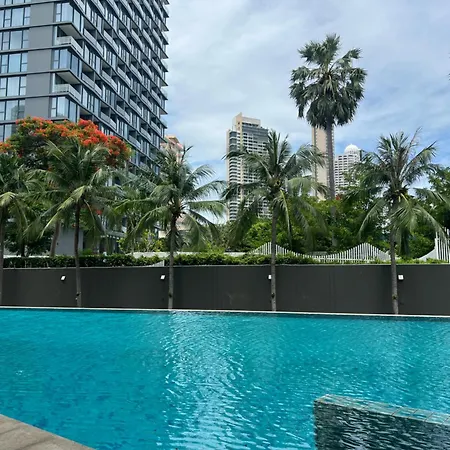 Apartment Beachfront Luxe With Pool Access And Terrace Pattaya