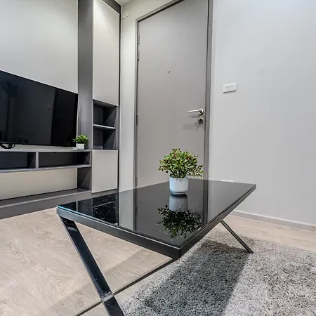 The Base By Silqstay Iv Apartment