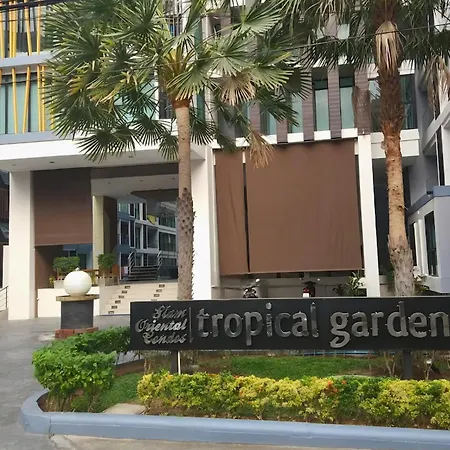 Laid Back Tropical Garden อพาร์ทเม้น