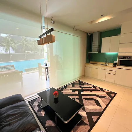 Apartment Beachfront Luxe With Pool Access And Terrace *