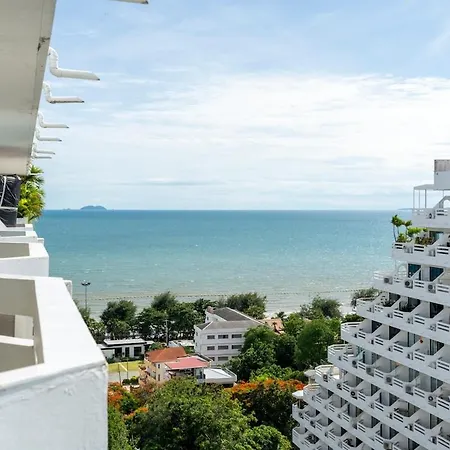 Jomtien Condotel Seaview 11th Floor Pattaya