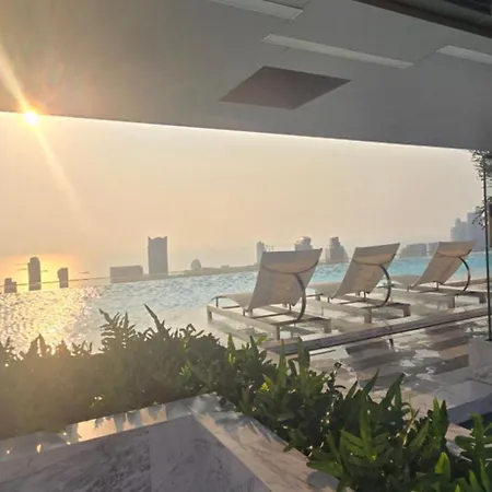 Luxury With Beautiful View Apartment
