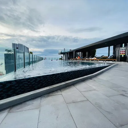 The Base Luxury By Numam *