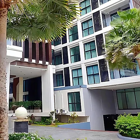 Laid Back Tropical Garden * Pattaya