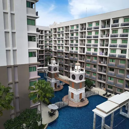 อพาร์ทเม้น Luxurious With Pool Access Pattaya