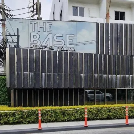 The Base Luxury By Numam อพาร์ทเม้น Pattaya