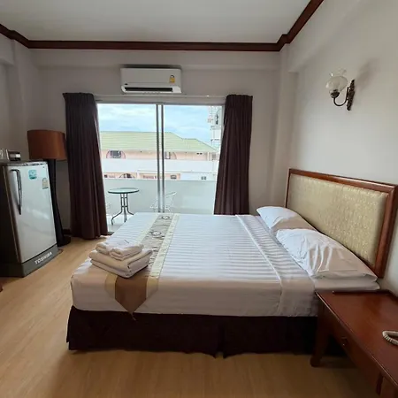 Hotel House- Sha Extra Pattaya