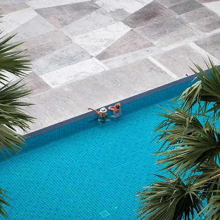 Welcome World Beachfront โรงแรม