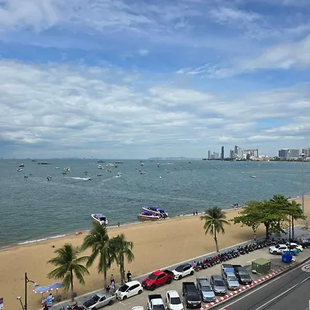 โรงแรม Cloudotel Walking Street Pattaya