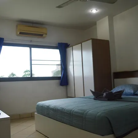 โรงแรม Radi Mansion