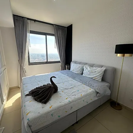 Unixx Seaview Apartment *