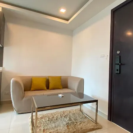 อพาร์ตโฮเทล Arcadia Continental 3*