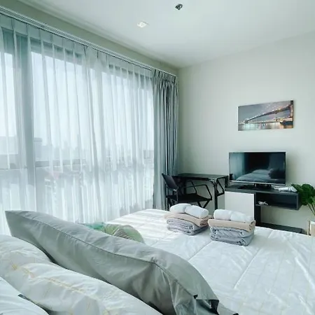อพาร์ทเม้น The Base 2bed King&queen With Infinity Pool & Free Netflix! *