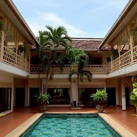 The Elite โรงแรม