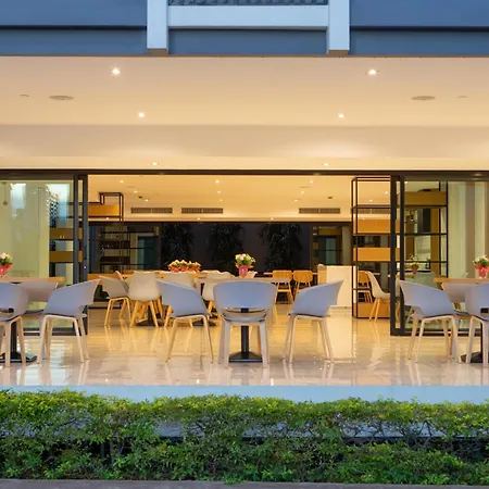 Fourium And Serviced โรงแรม Pattaya