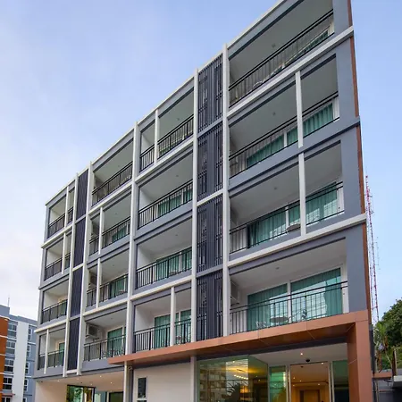 Fourium And Serviced โรงแรม Pattaya