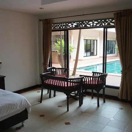 The Elite โรงแรม