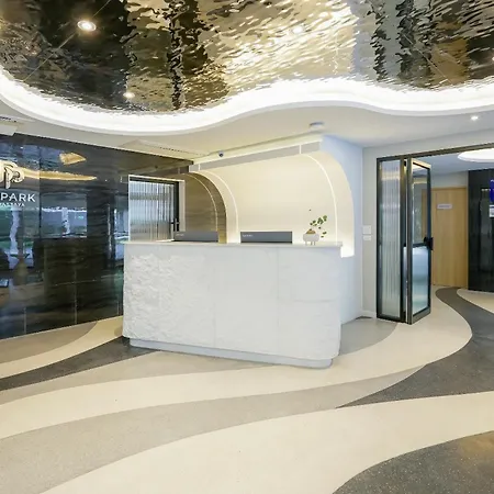 P-park Hotel