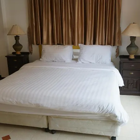 The Elite โรงแรม