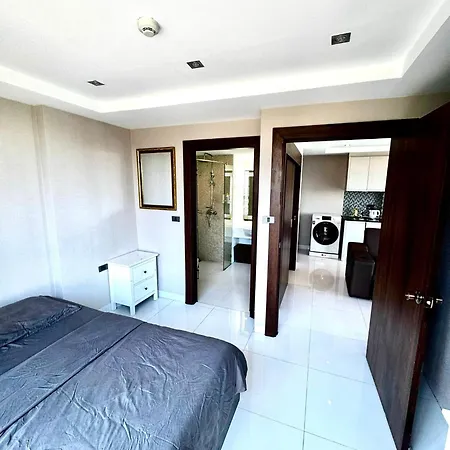 อพาร์ทเม้น Serenity Wongamat Pattaya