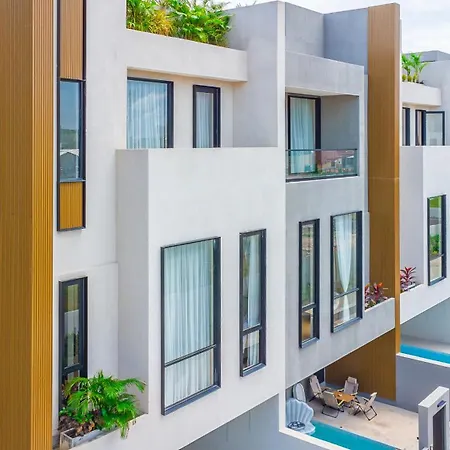 โรงแรม Hiii Aura Pool 5*