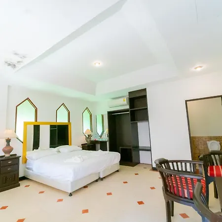 โรงแรม The Elite 4*