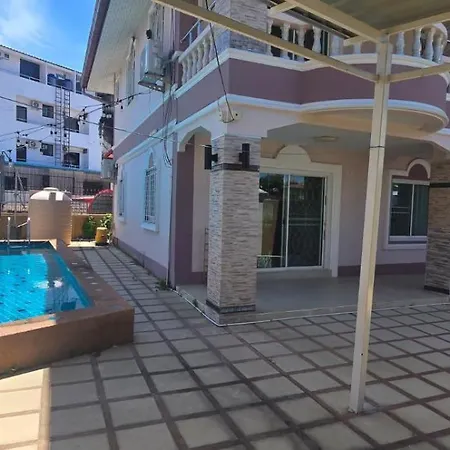 Ketki Luxury Pool Pearlshore Pattaya
