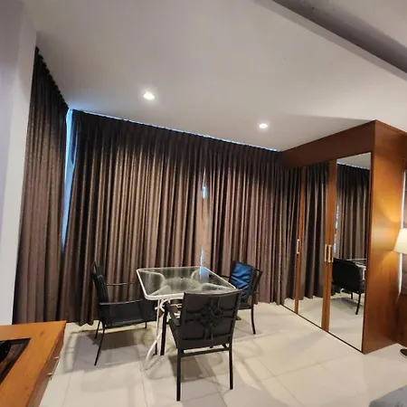 Ketki Luxury Pool Seaflare Villa Pattaya