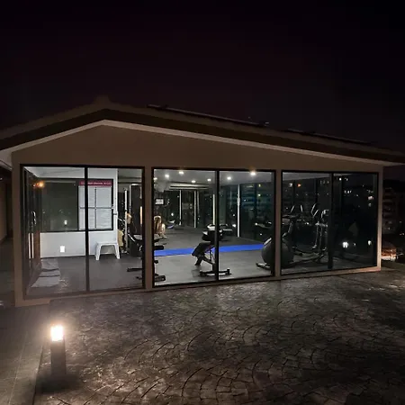 Modern 2br Rooftop Swimming Pool Pratumnak