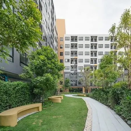 Apartment Vay Pothisan *