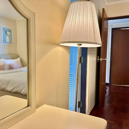 Apartment Beachfront 3br With Ocean-view Balcony Pattaya