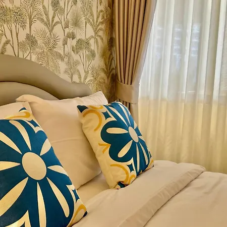 Apartment Beachfront 3br With Ocean-view Balcony