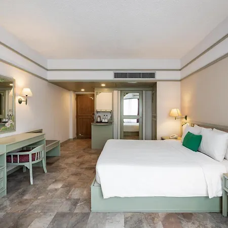 Cholchan - Sha Extra 5* Pattaya