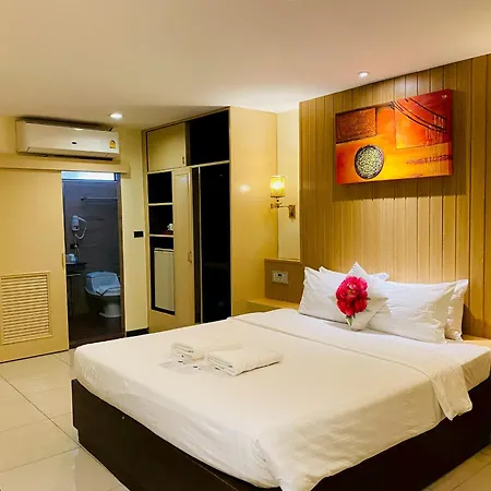 เบย์วอลค์ เรสซิเดนซ์ พัทยา - บาย ไทยวัฒน์ 3* Pattaya