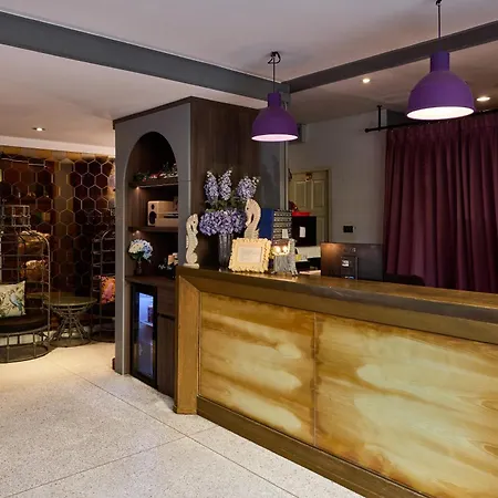 Hotel The Weekend 3*