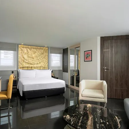 โนวา เอ็กซ์เพรส โฮเทล โรงแรม Pattaya