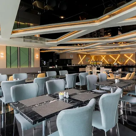 โนวา เอ็กซ์เพรส โฮเทล โรงแรม Pattaya