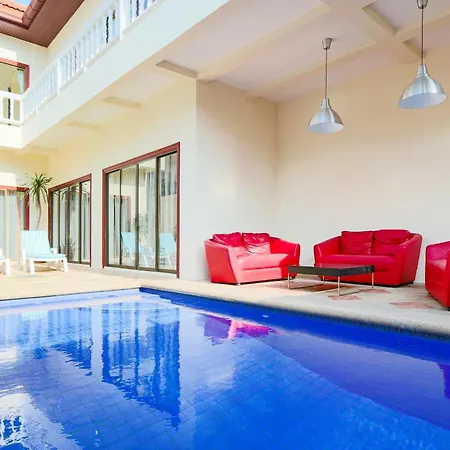 Avoca Pool * Pattaya