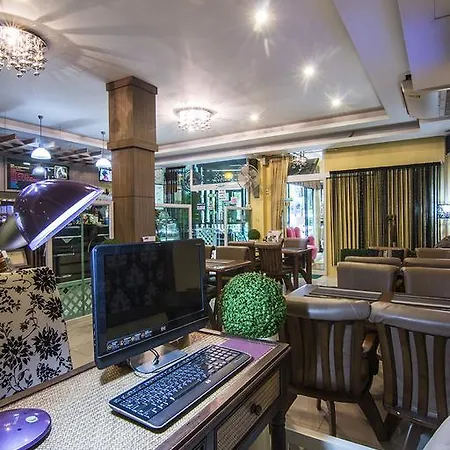 Oyo 146 Rivana Boutique By Sandara 3*