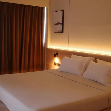 Welcome Plaza Hotel 3*