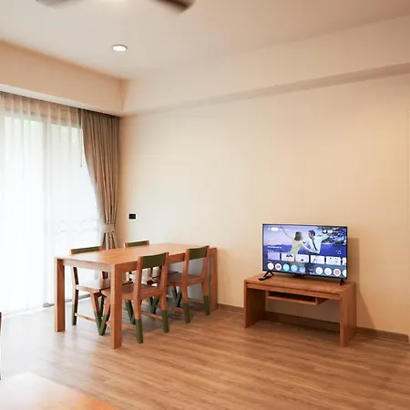 The Leela & 4* Pattaya