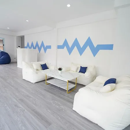 Rq North By Collection O
