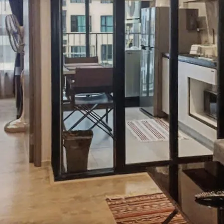 วันหยุดที่บ้าน One Bedroom With Pool View At The Base Near Festival