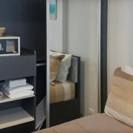 วันหยุดที่บ้าน One Bedroom With Pool View At The Base Near Festival *