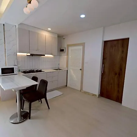 Fiscus 3 Bedrooms With Private Pool.
