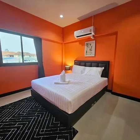 Peter House No Balcony Pattaya