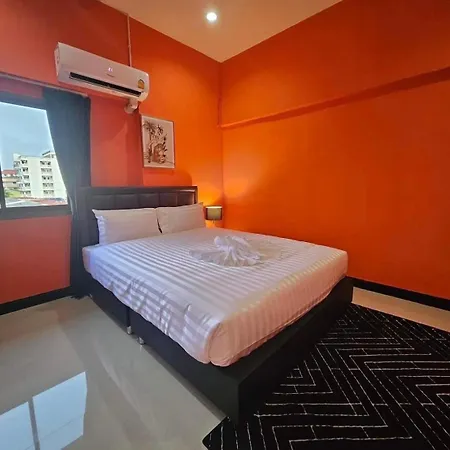 Peter House No Balcony Pattaya