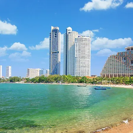 Lek Hotel Pattaya